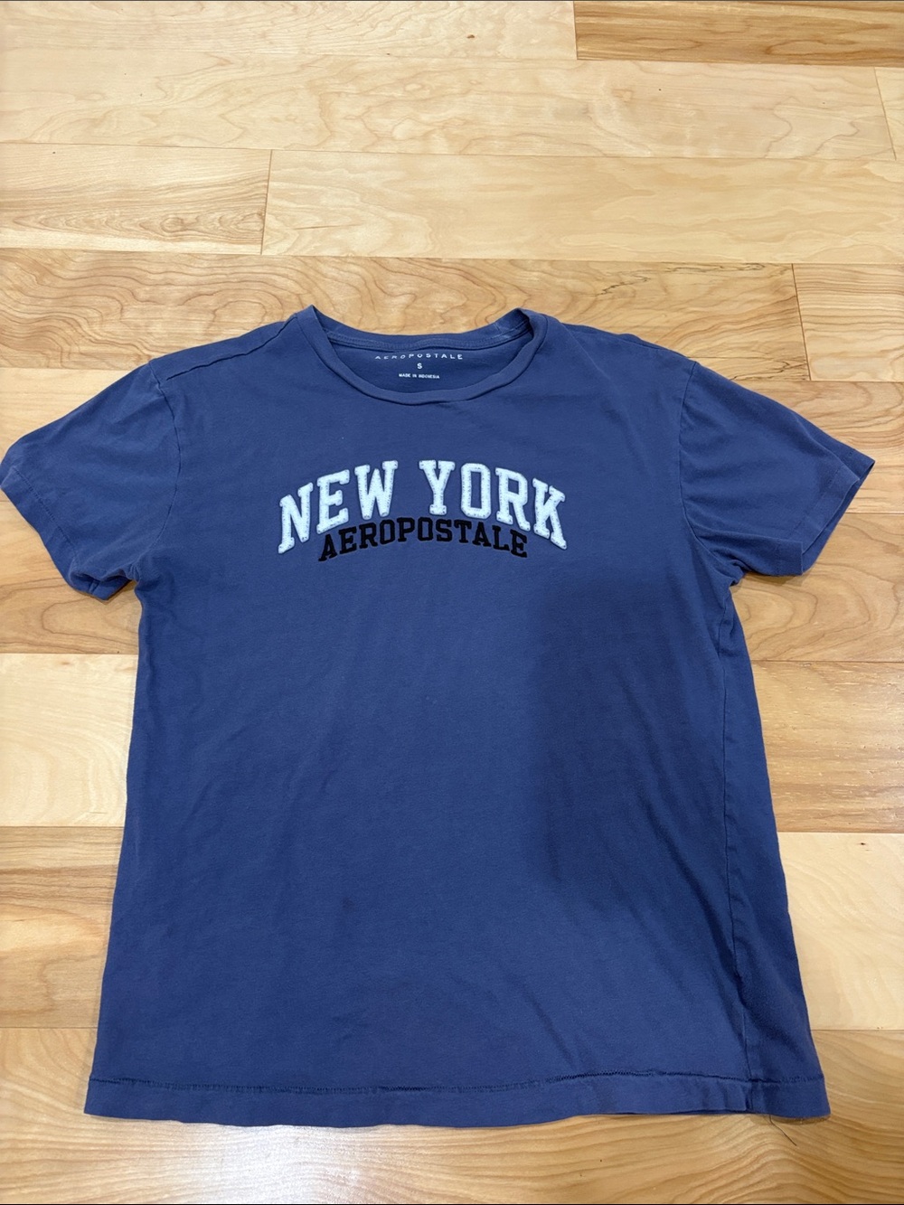 Aeropostale Grayish Blue "New York" Graphic Tee